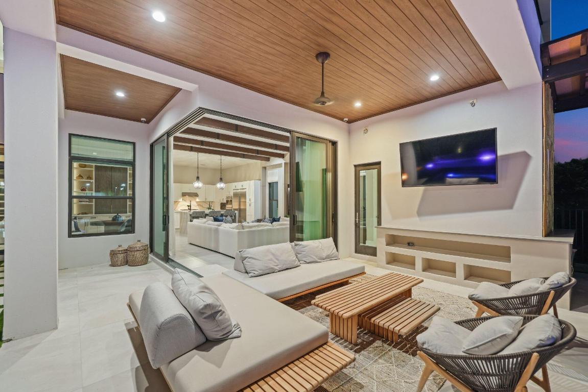 BOCA BRIDGES - Residential