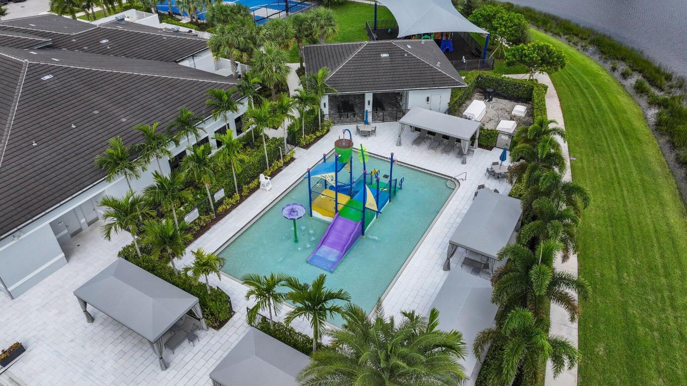 BOCA BRIDGES - Residential