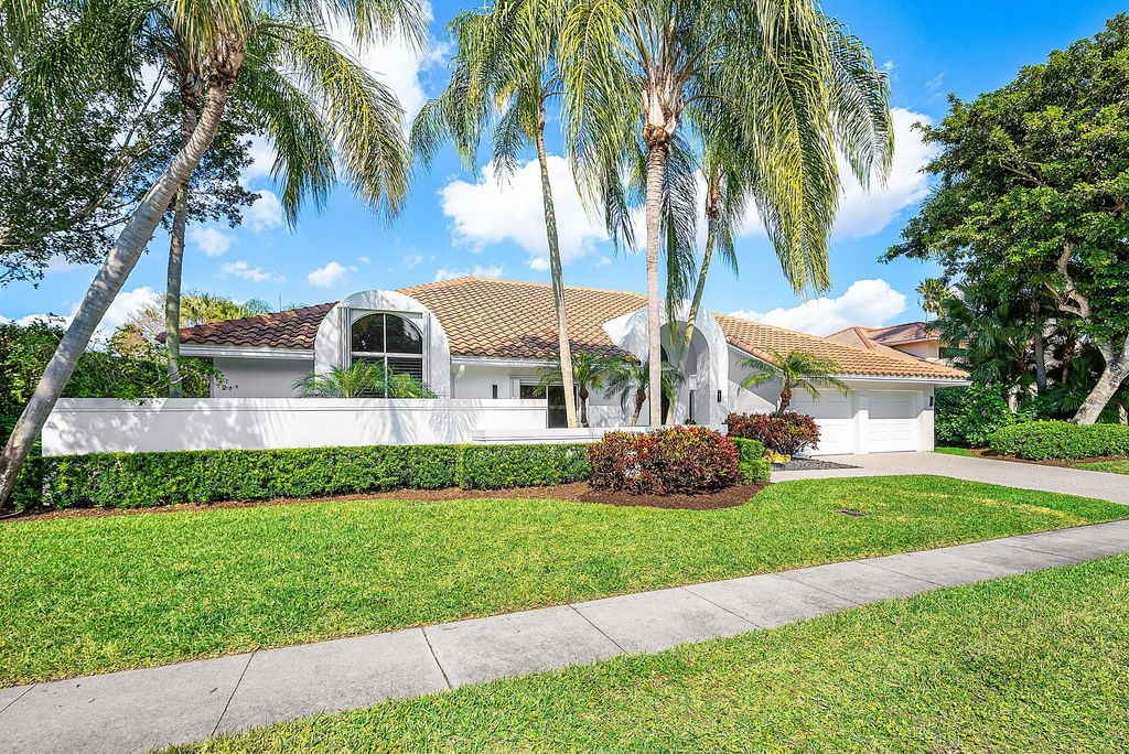 Photo of 7185 Montrico Drive, Boca Raton, FL 33433 (MLS # R11164026)