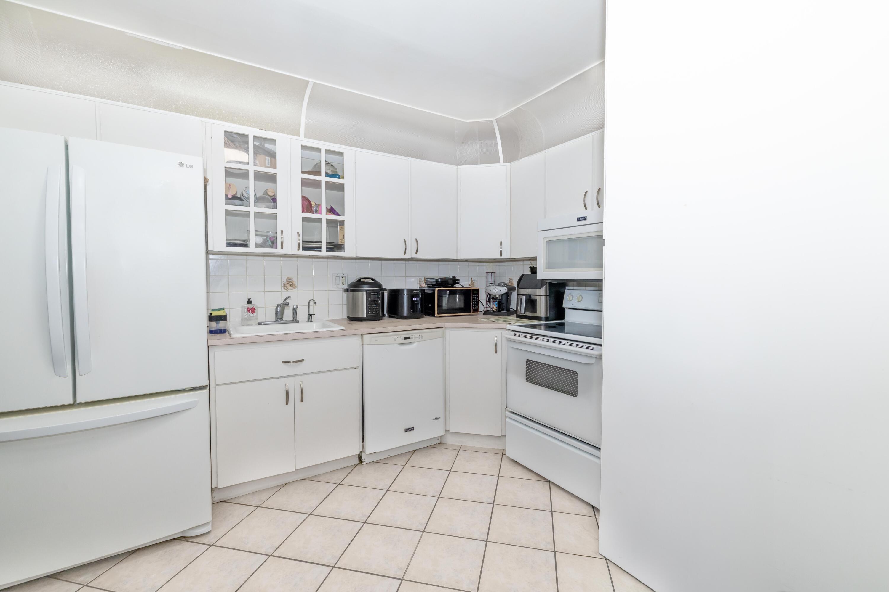 HALF MOON TOWERS CONDO - Residential