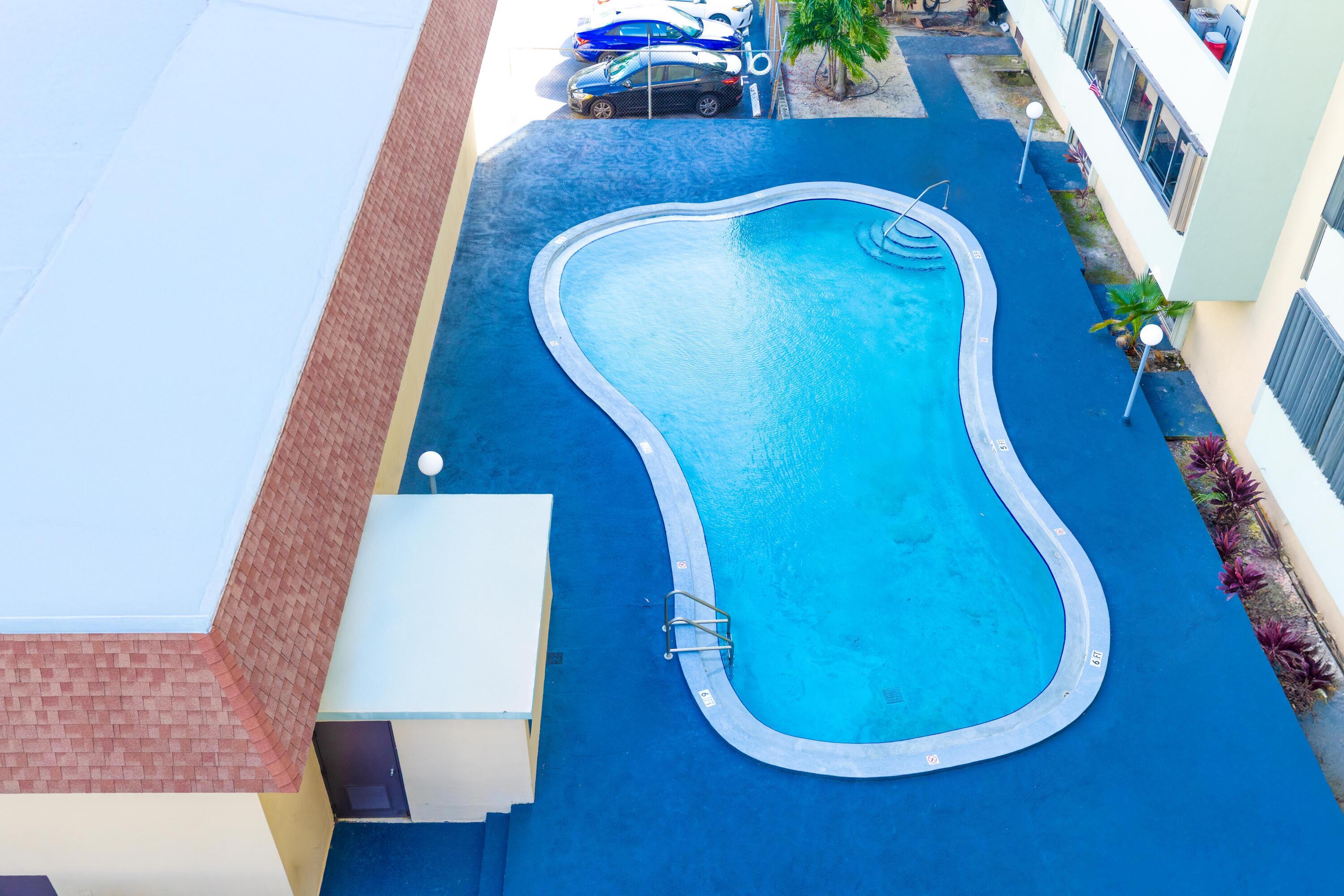 HALF MOON TOWERS CONDO - Residential