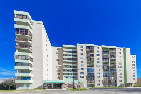 5055 NW 7th Street 610 Miami FL 33126