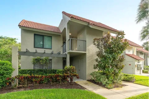 5750 Fairway Park Court Unit 101, Boynton Beach, FL MLS: R11071520