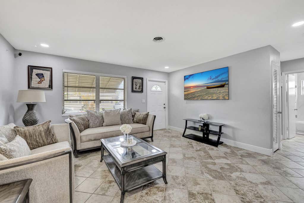 Photo of 4901 NW 27th Way, Tamarac, FL 33309 (MLS # B26040138)