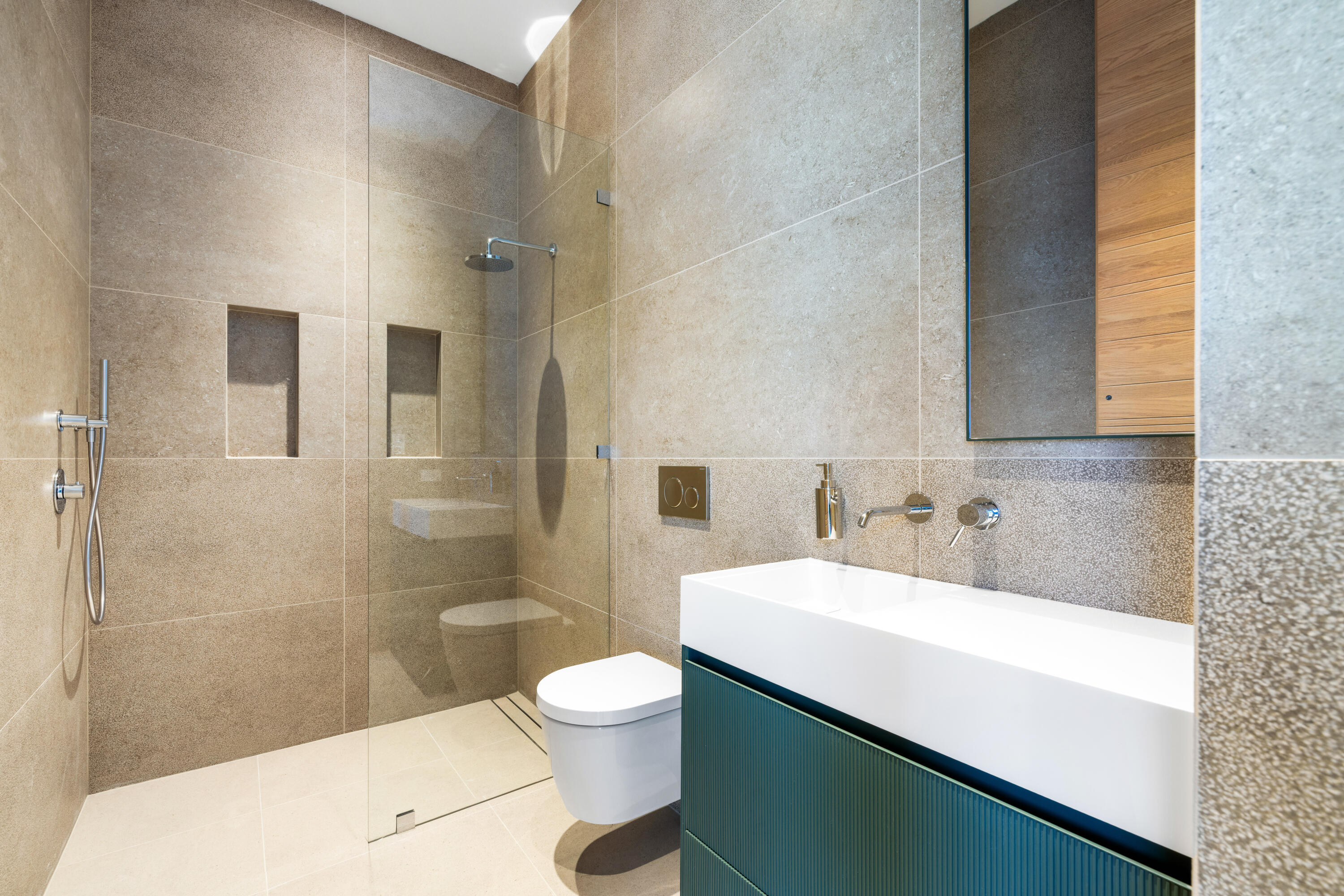 BEACH SHORES - Residential