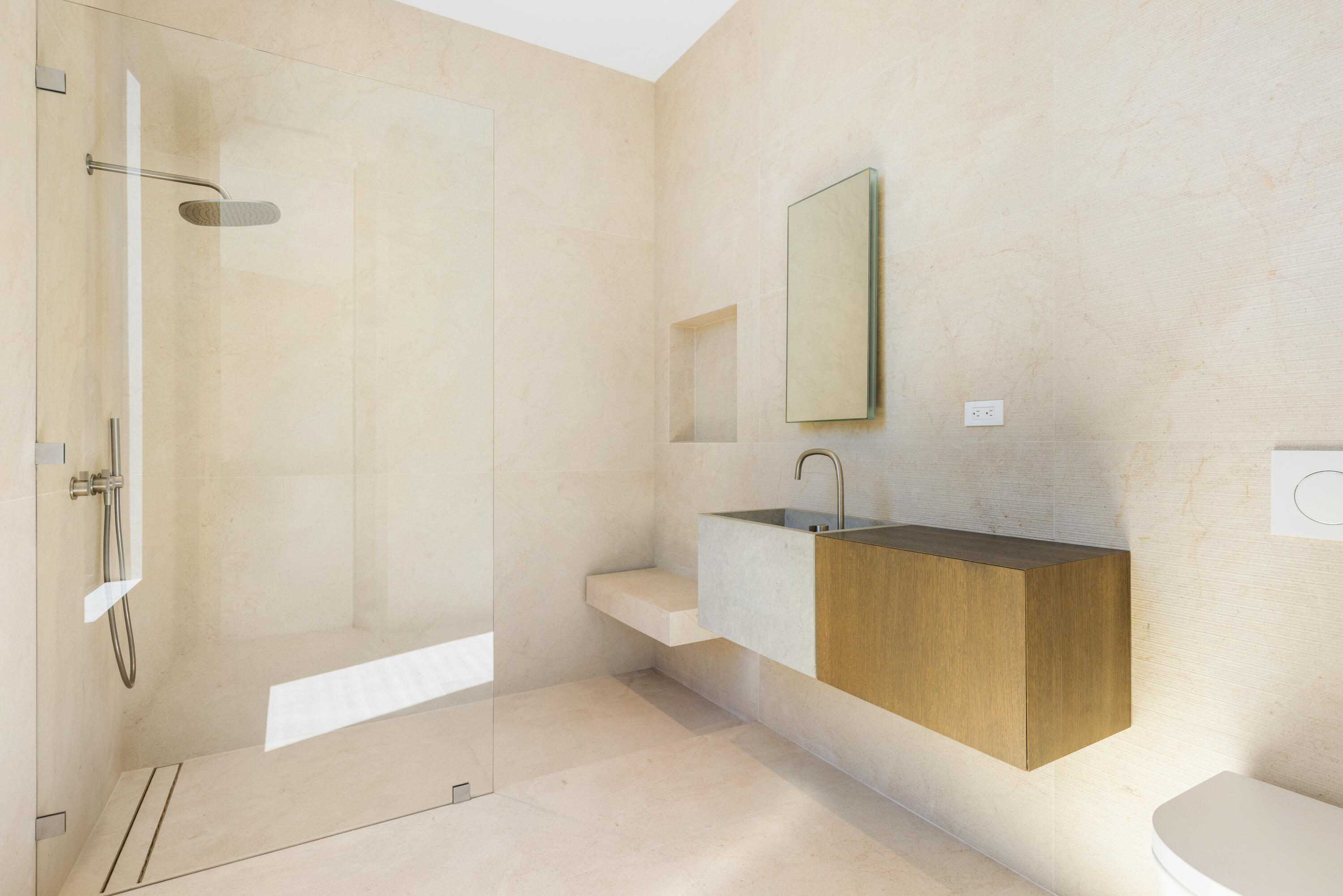 BEACH SHORES - Residential