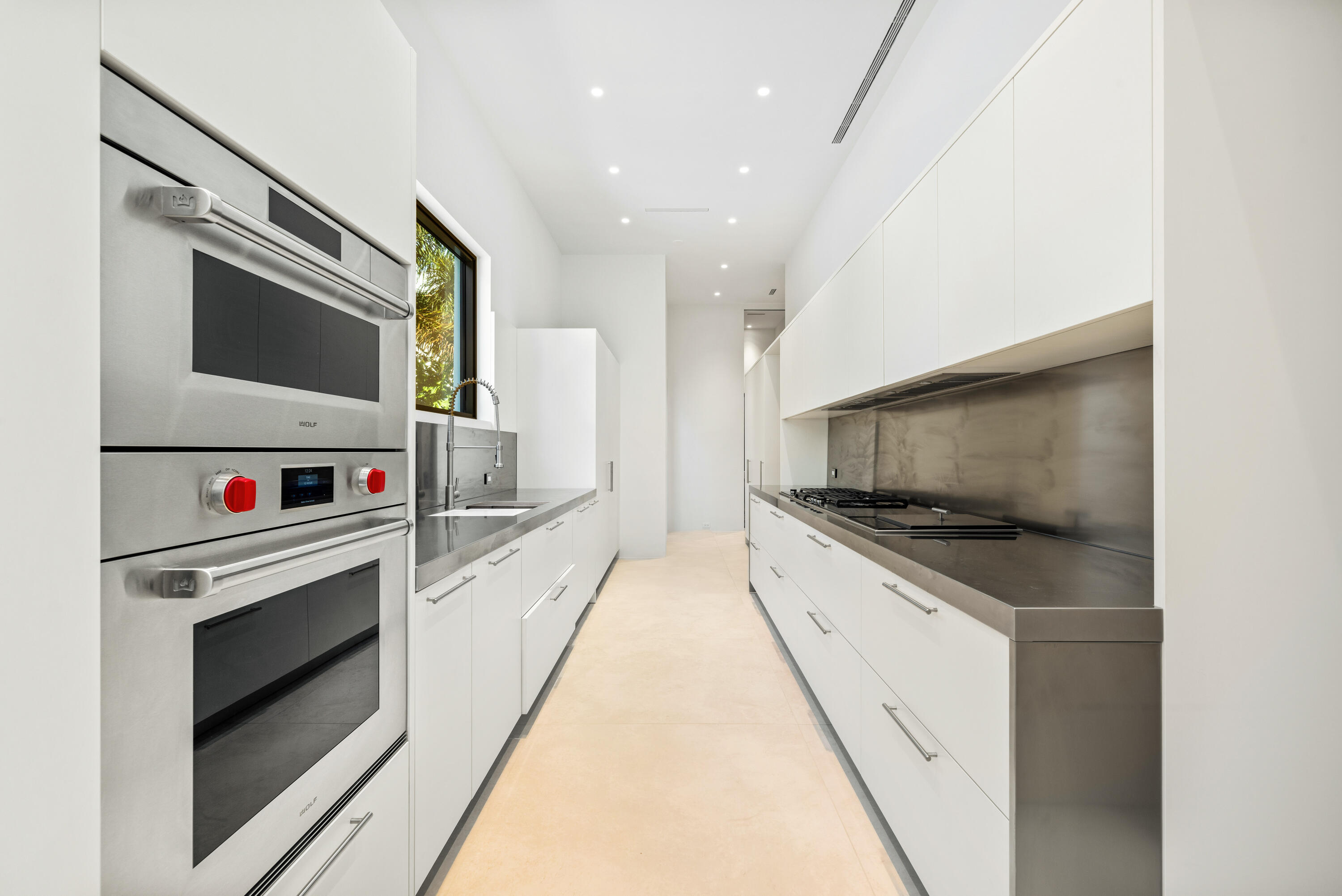 BEACH SHORES - Residential