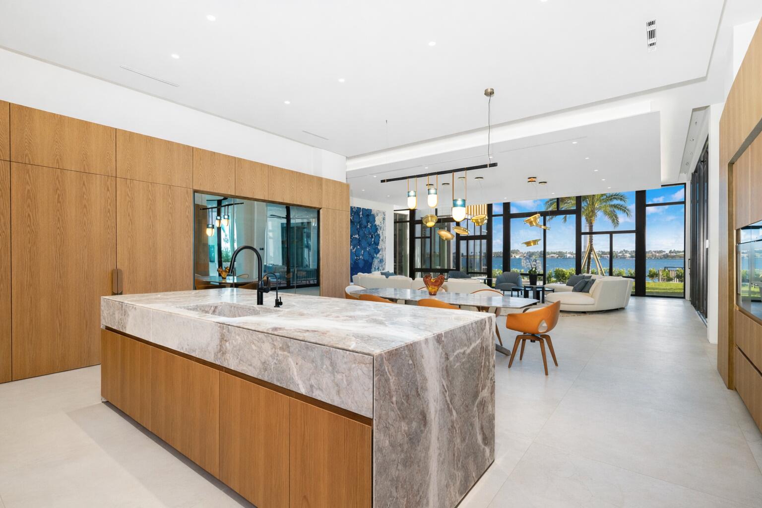 BEACH SHORES - Residential