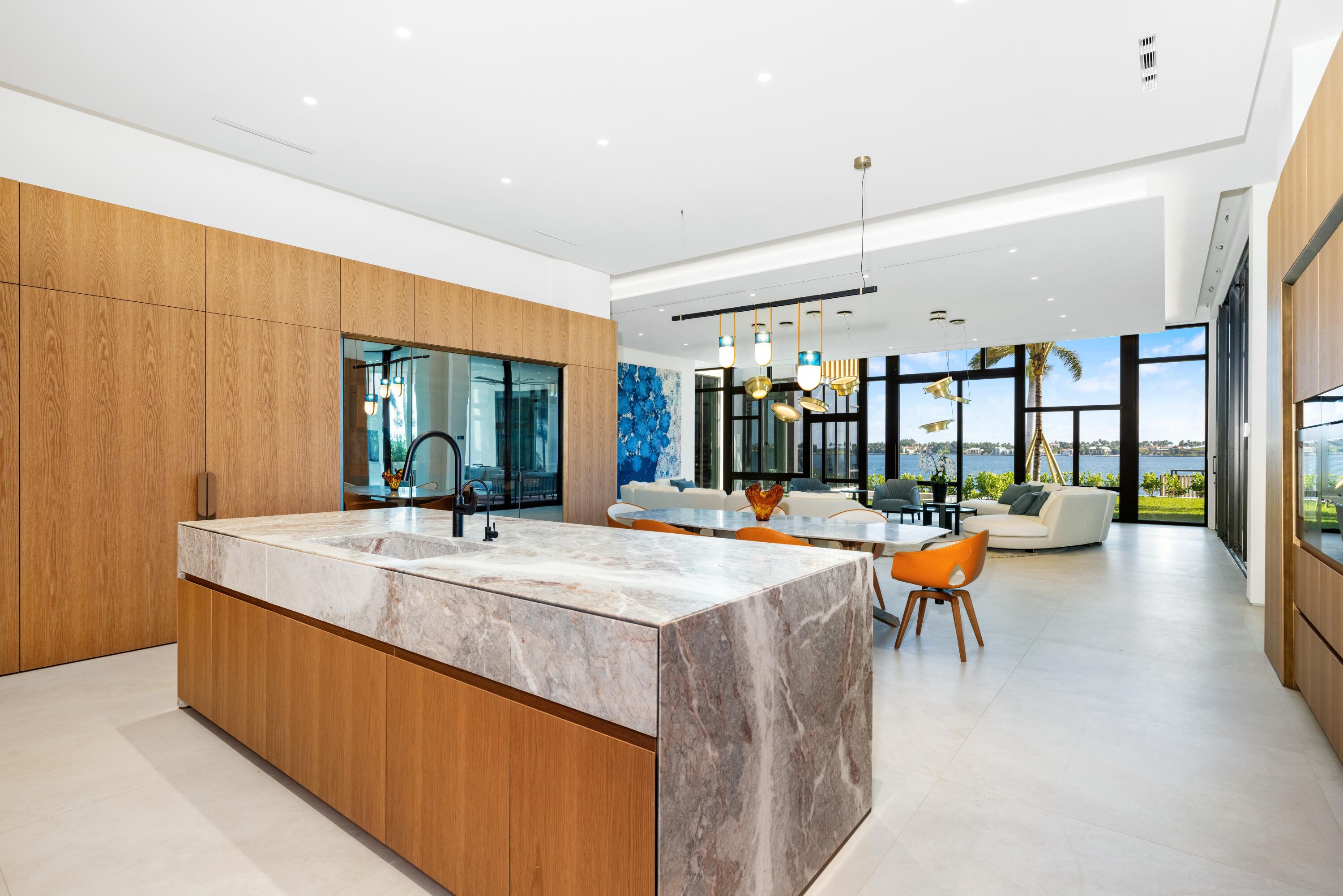 BEACH SHORES - Residential