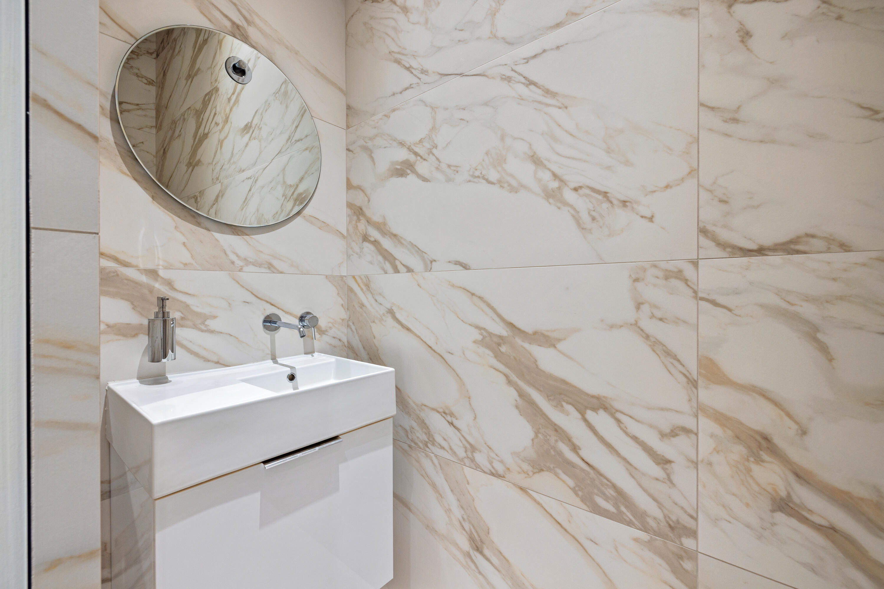 BEACH SHORES - Residential