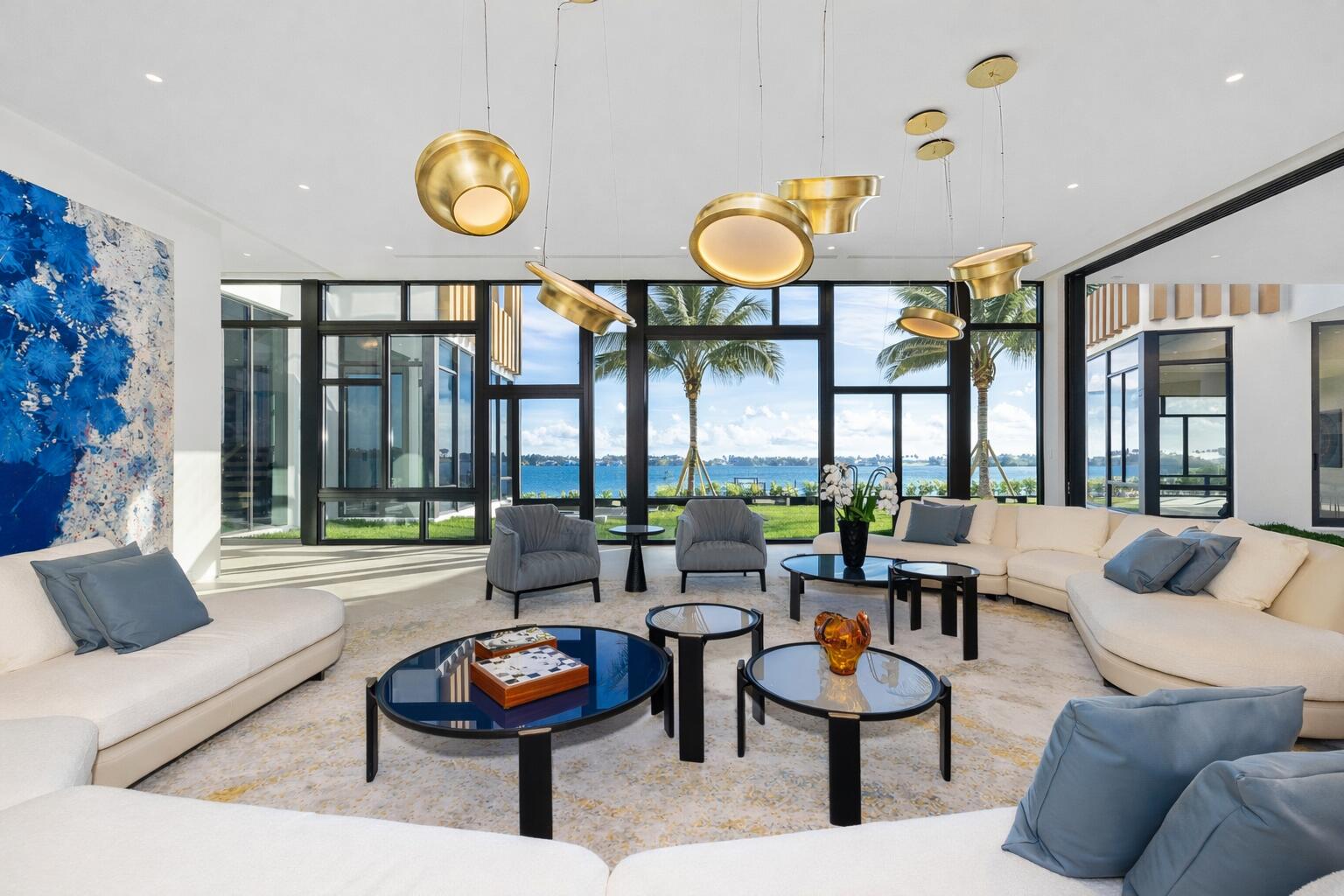 BEACH SHORES - Residential