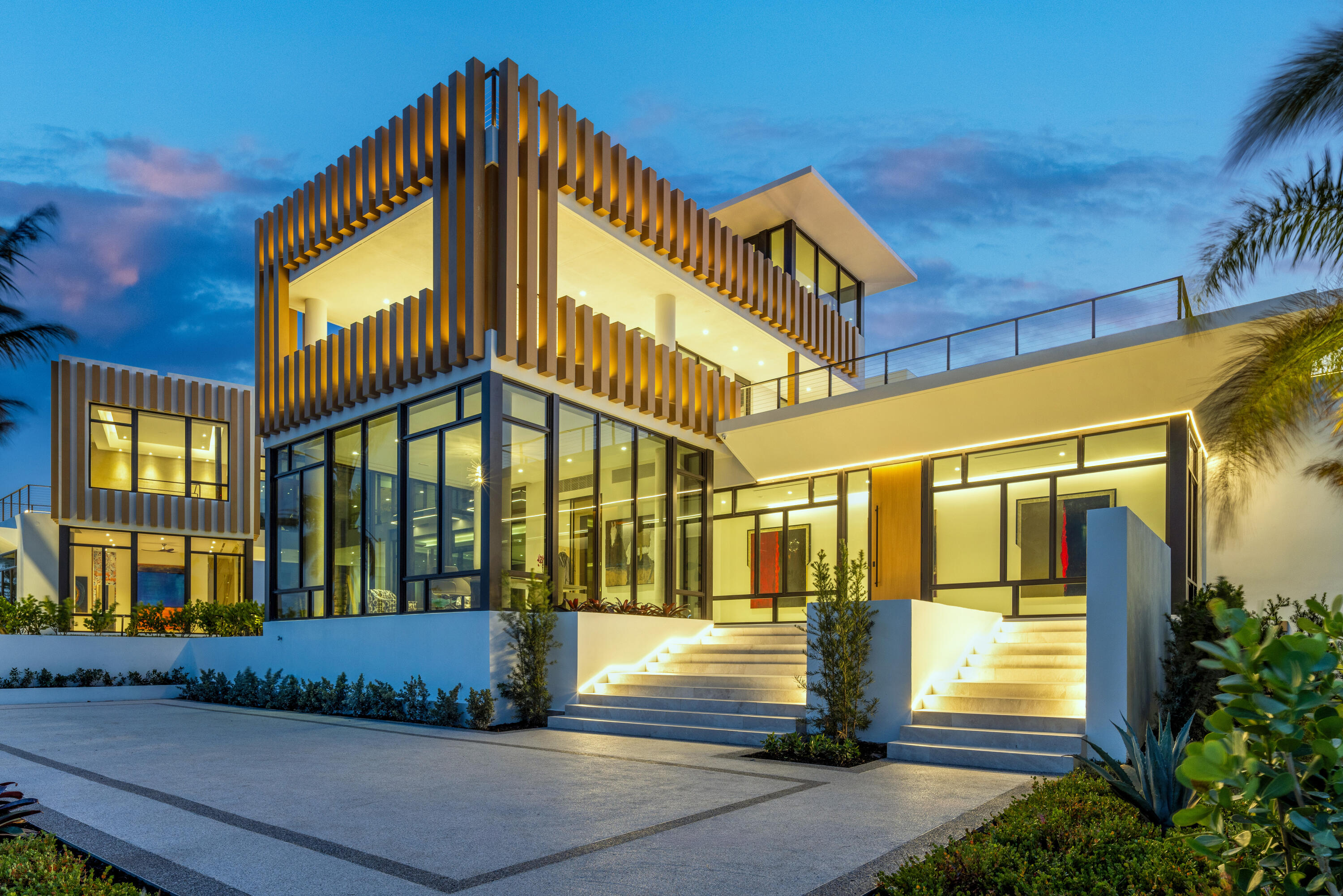 BEACH SHORES - Residential