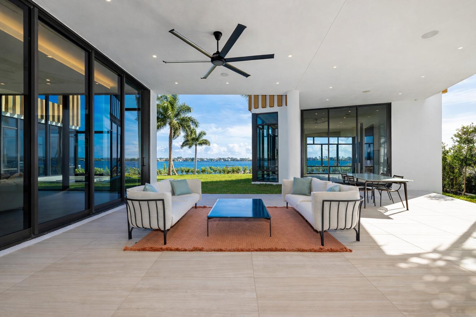 BEACH SHORES - Residential