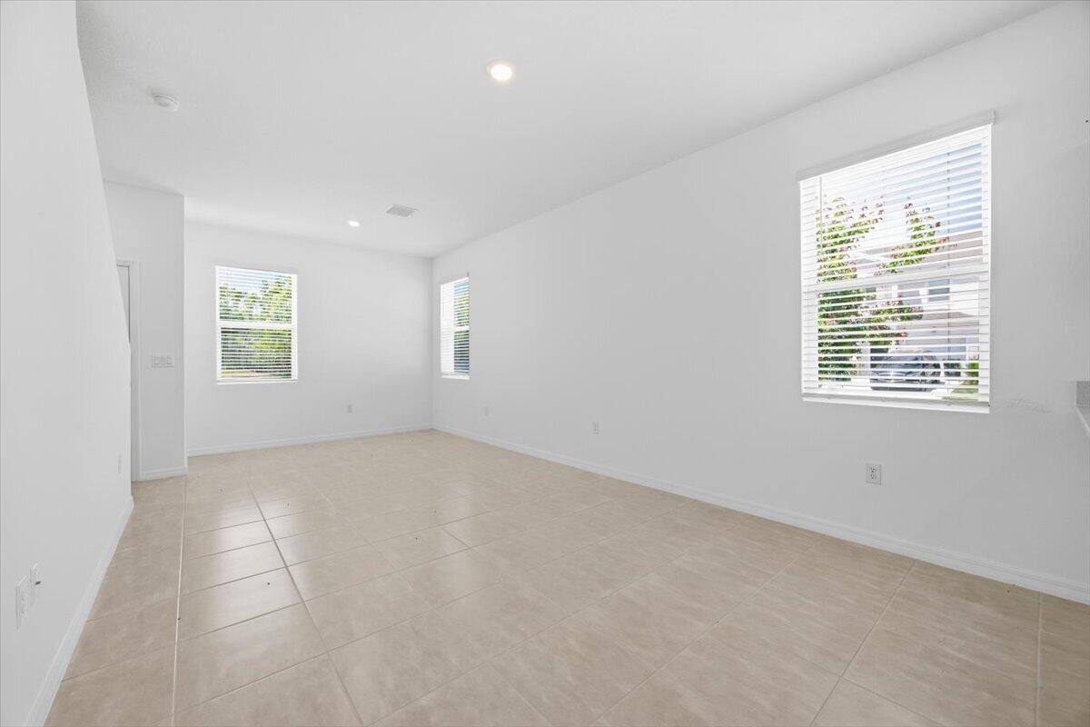 WESTVIEW POD A PHASE 3 - Residential Lease