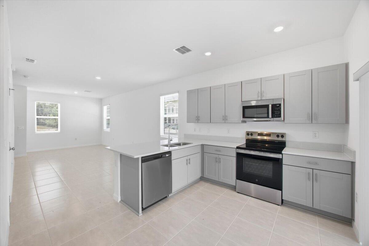 WESTVIEW POD A PHASE 3 - Residential Lease