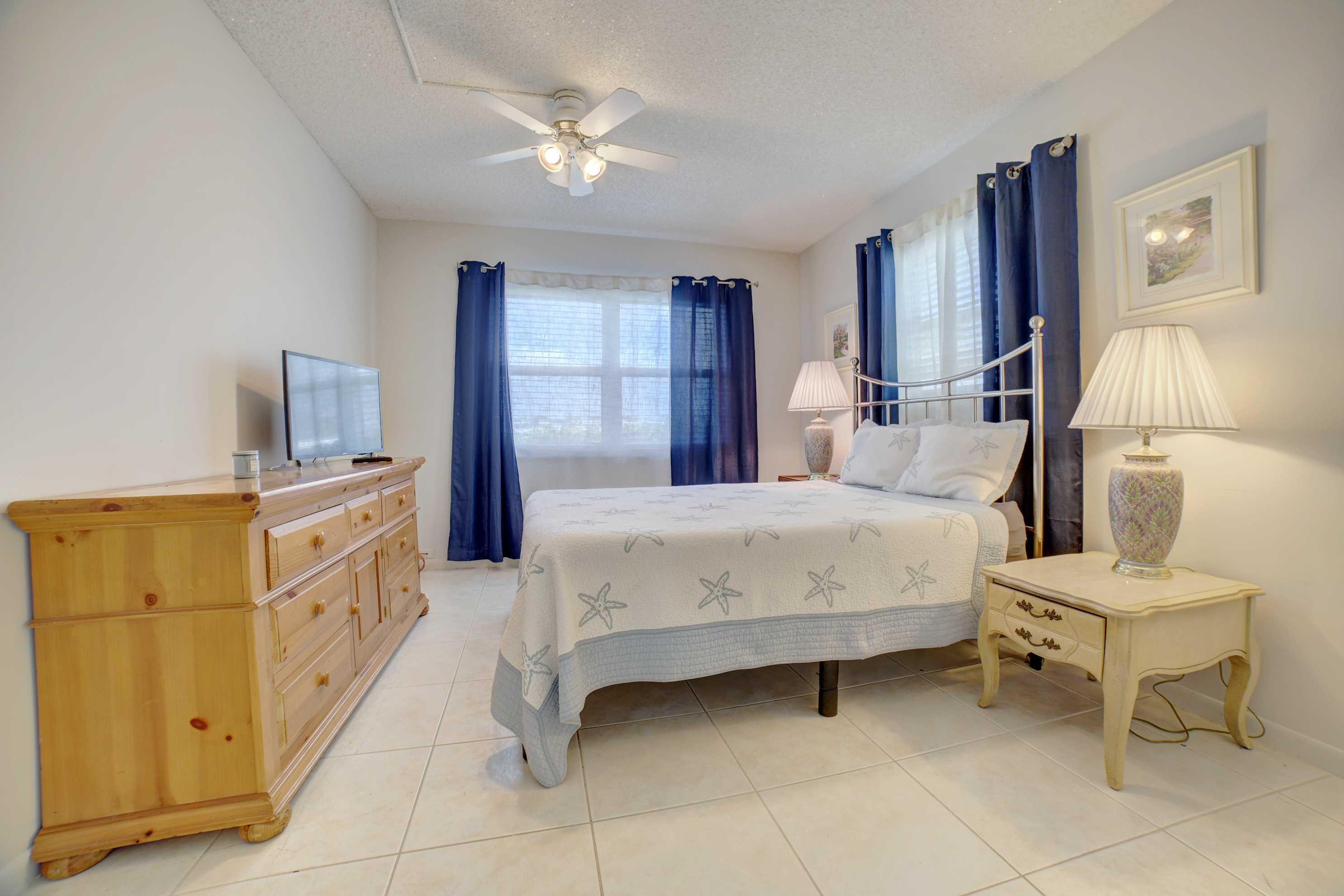 LEISUREVILLE LAKE CONDO - Residential Lease