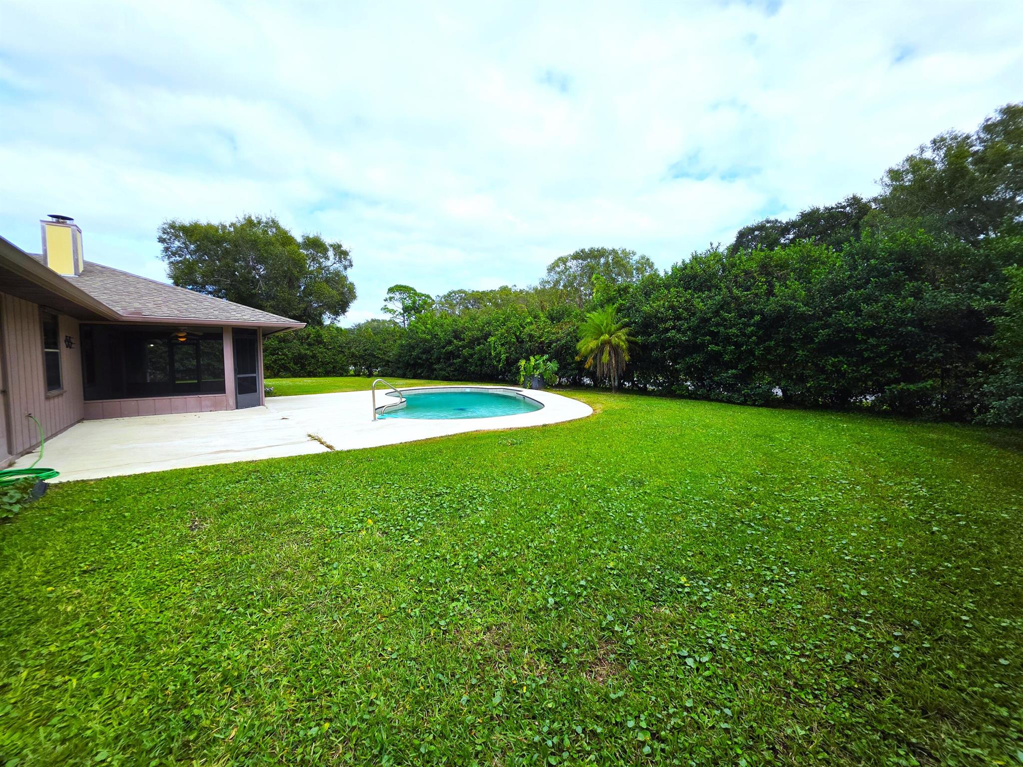 COUNTRY WALK SUB - Residential Lease