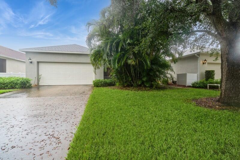 POINTE WEST CENTRAL VILLA - Residential Lease