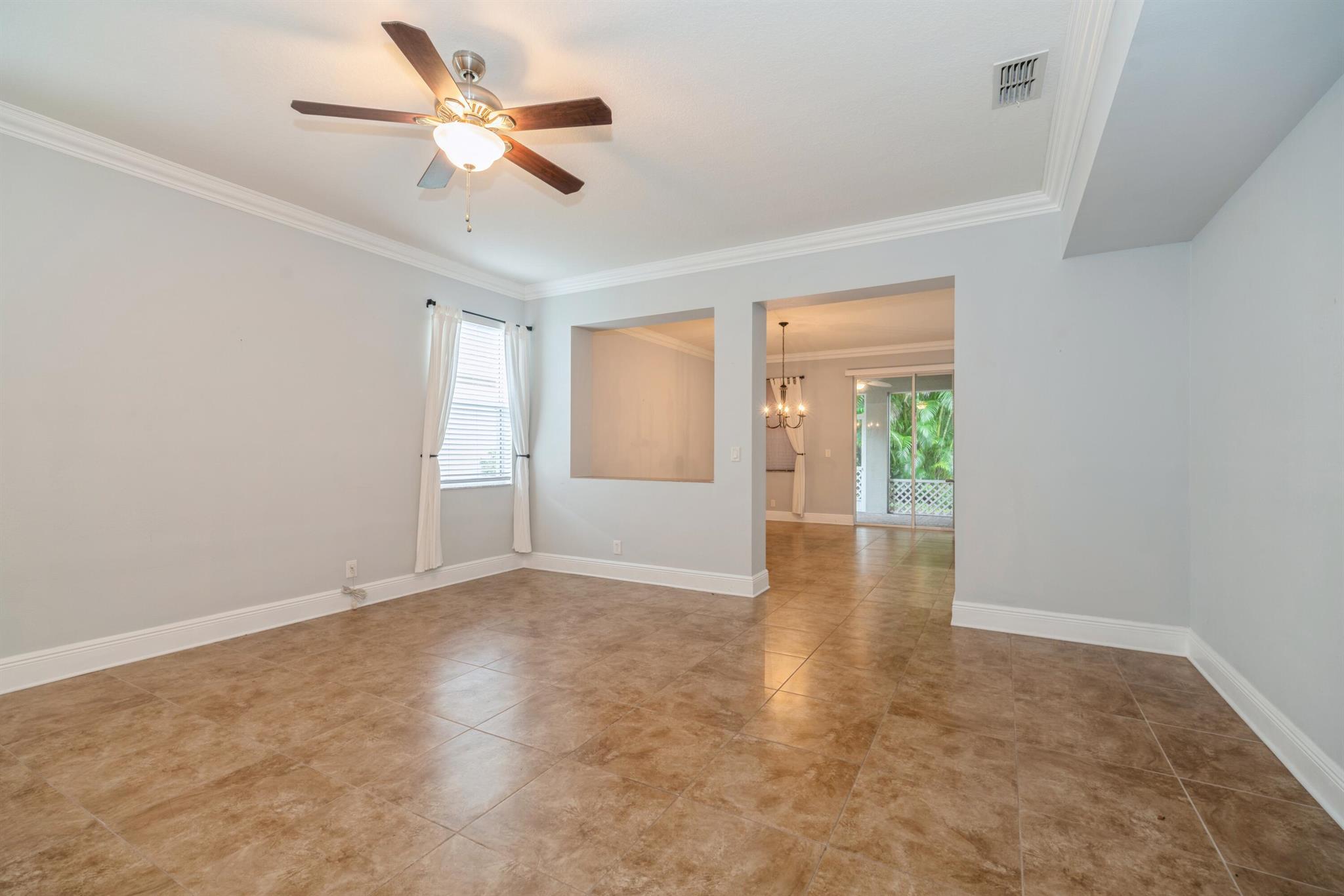 POINTE WEST CENTRAL VILLA - Residential Lease
