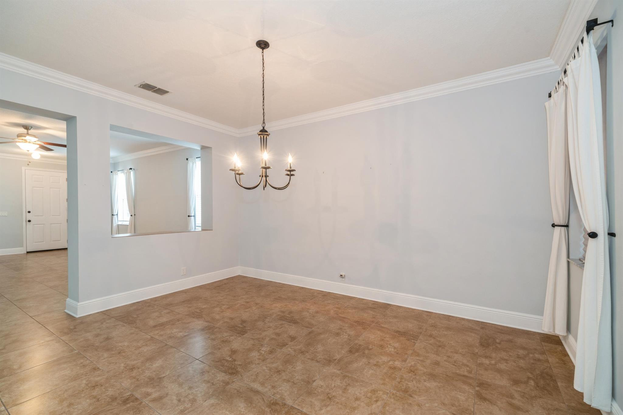 POINTE WEST CENTRAL VILLA - Residential Lease