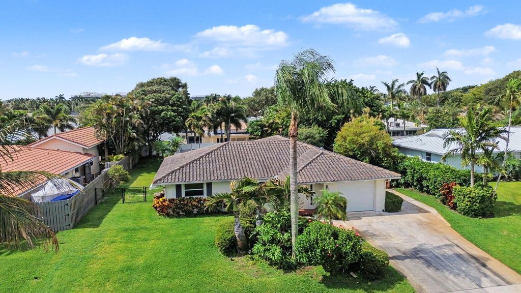 Photo of 1840 Crafton Road, Juno Beach, FL 33408 (MLS # B26028409)