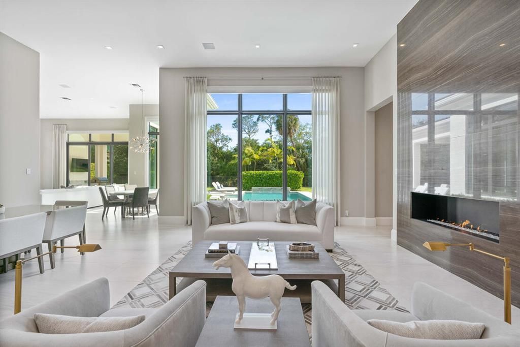 Photo of 663 Hermitage Circle, Palm Beach Gardens, FL 33410 (MLS # R10752462)