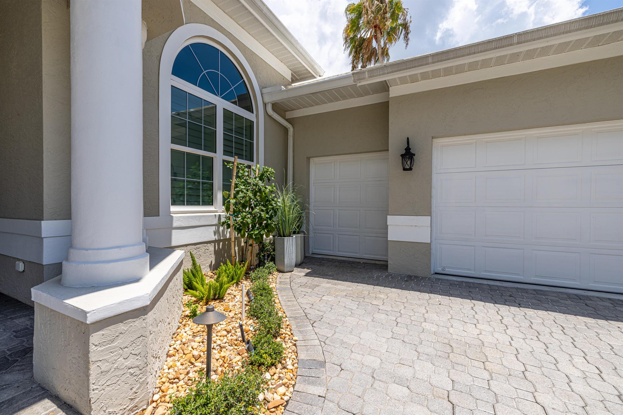 MONARCH - Residential