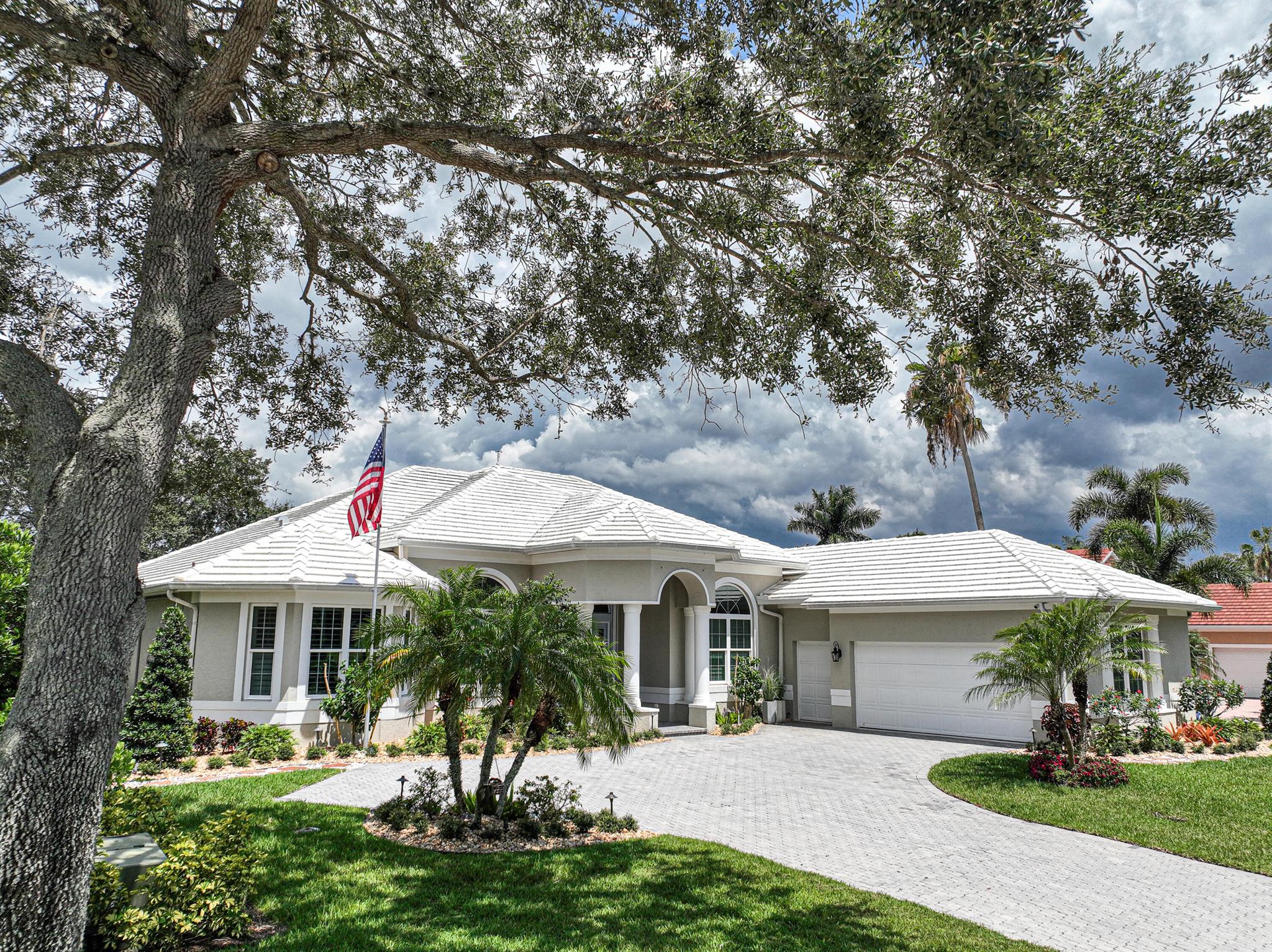 MONARCH - Residential