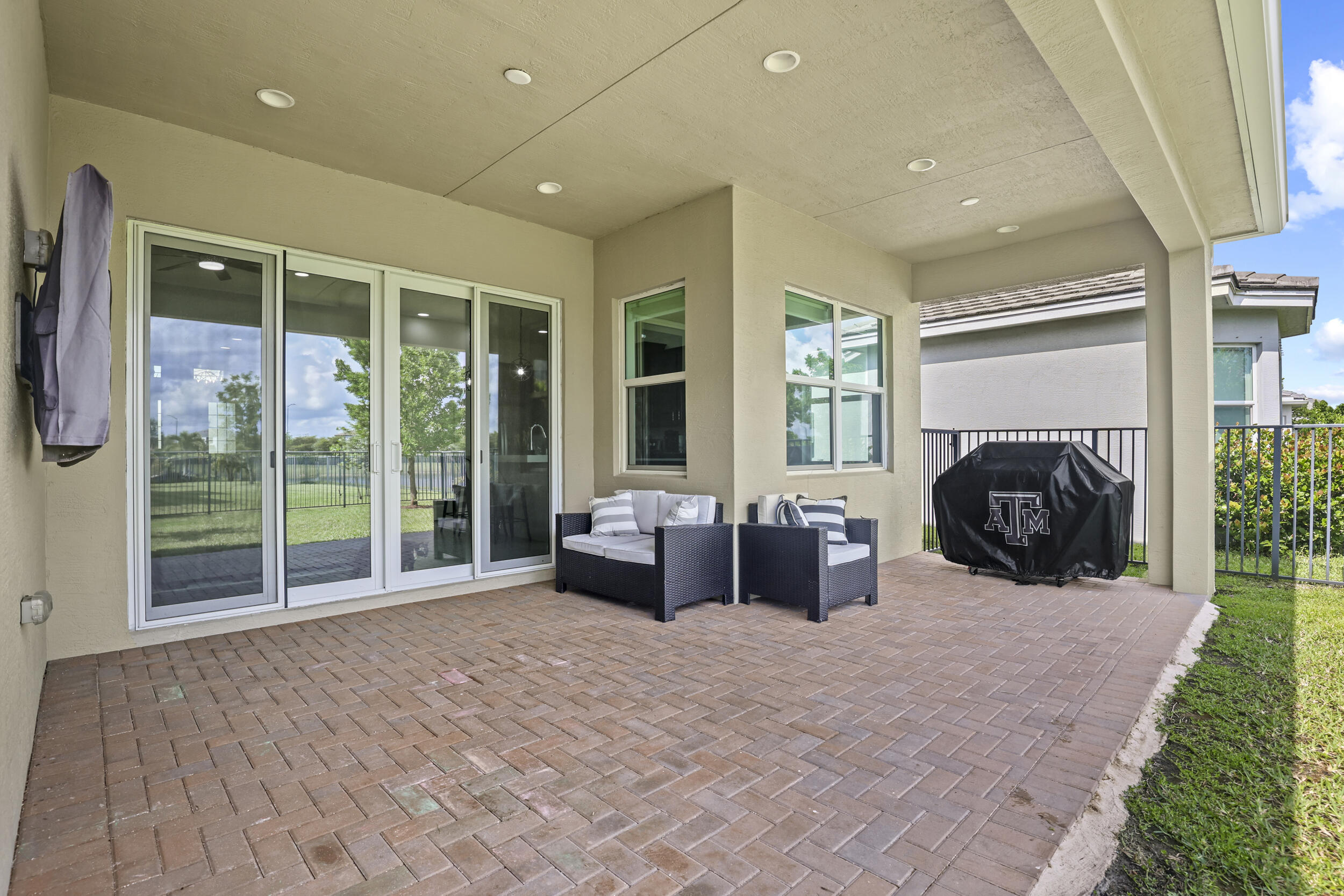 GROVES OF WESTLAKE - Residential