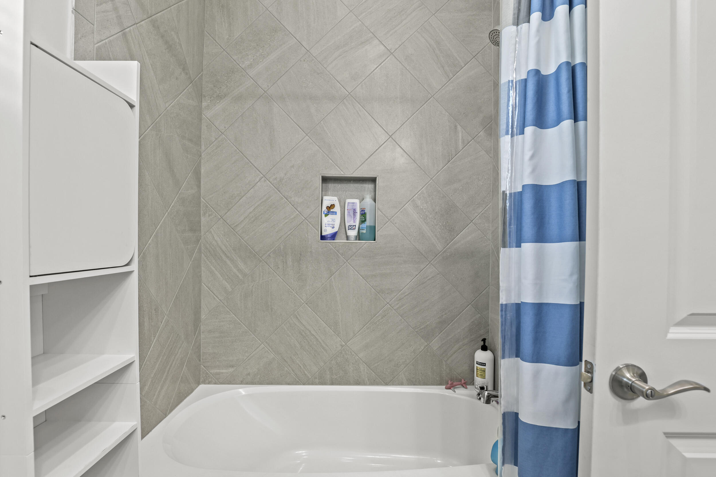 GROVES OF WESTLAKE - Residential