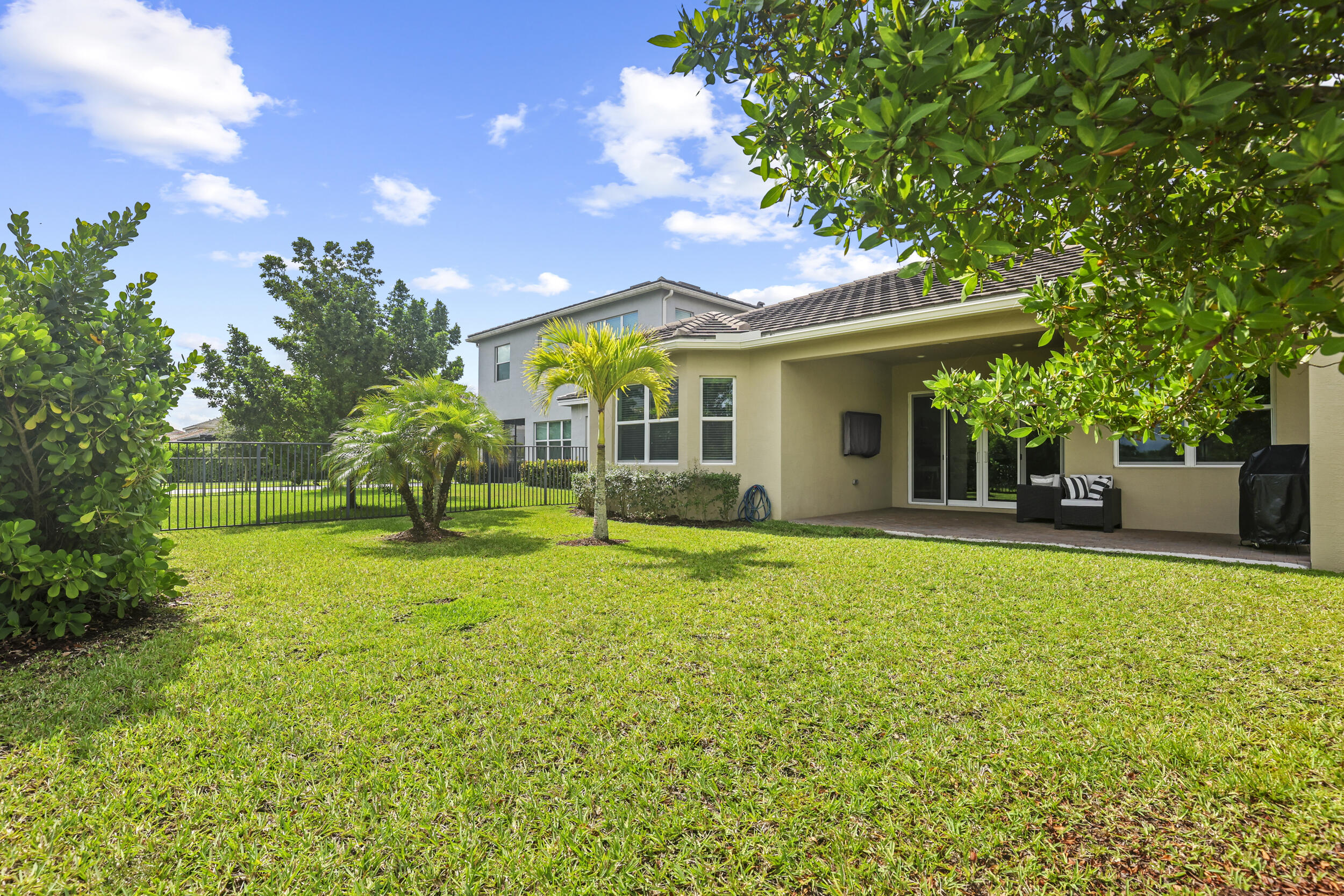GROVES OF WESTLAKE - Residential