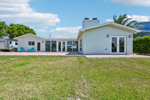 Tiny photo for 1051 SW 25th Avenue, Boynton Beach, FL 33426 (MLS # B26032425)
