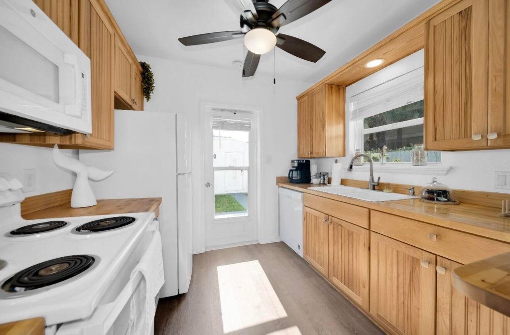 Photo of 2317 N Ocean Boulevard E #2319, Fort Lauderdale, FL 33305 (MLS # B26020830)