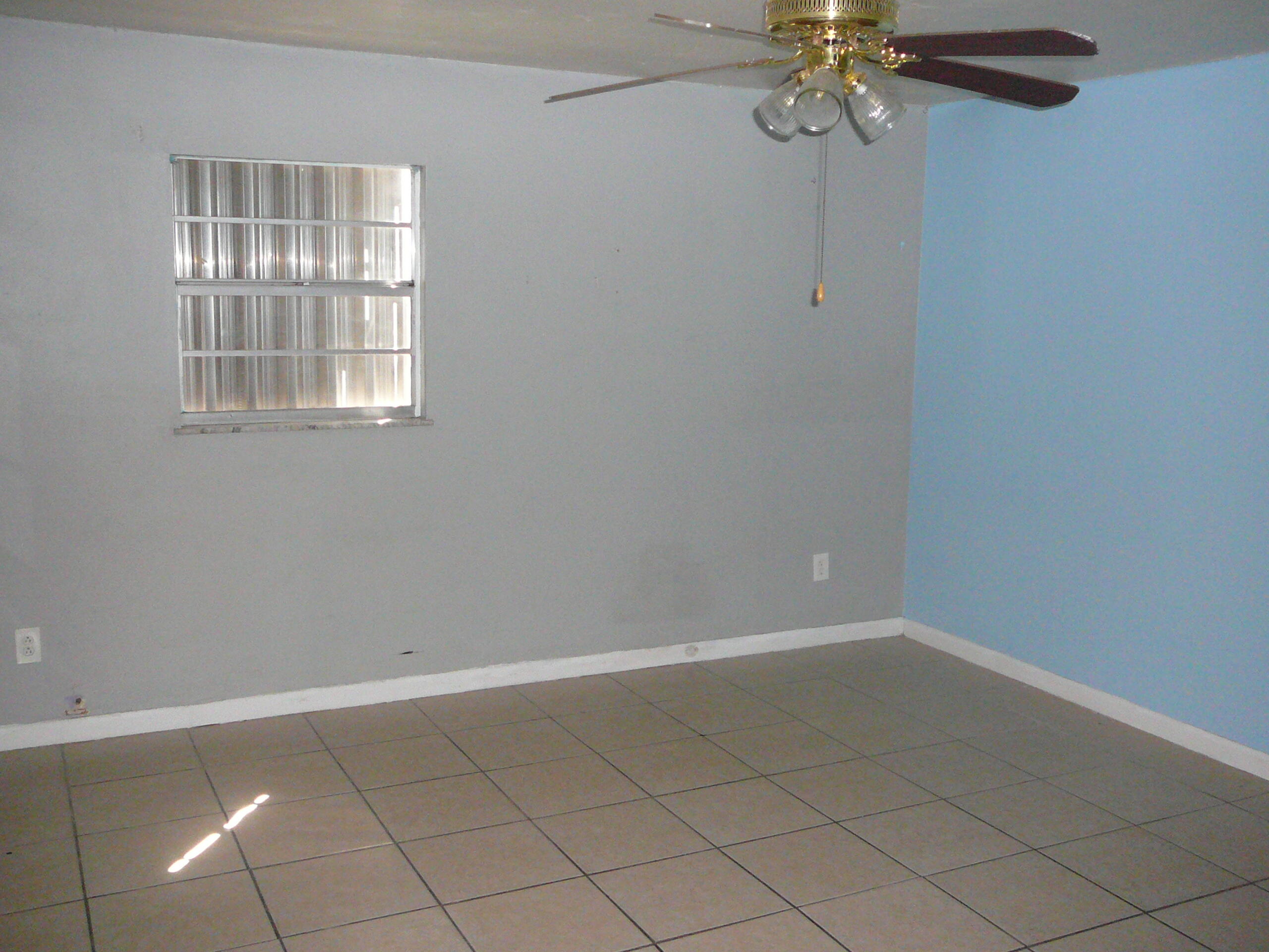 MARAVILLA GARDENS SUBDIVISION UNIT 1 - Residential Income