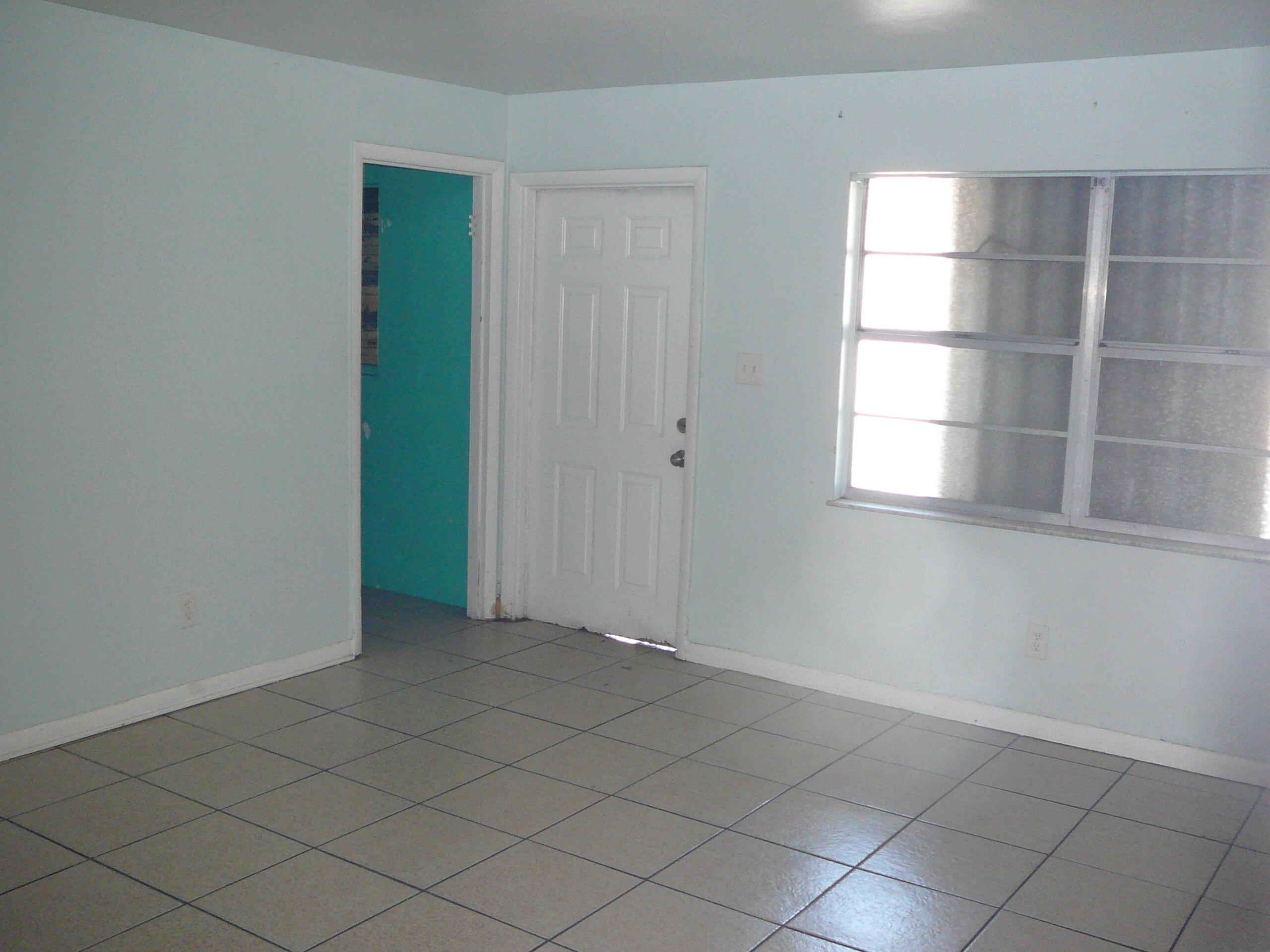 MARAVILLA GARDENS SUBDIVISION UNIT 1 - Residential Income