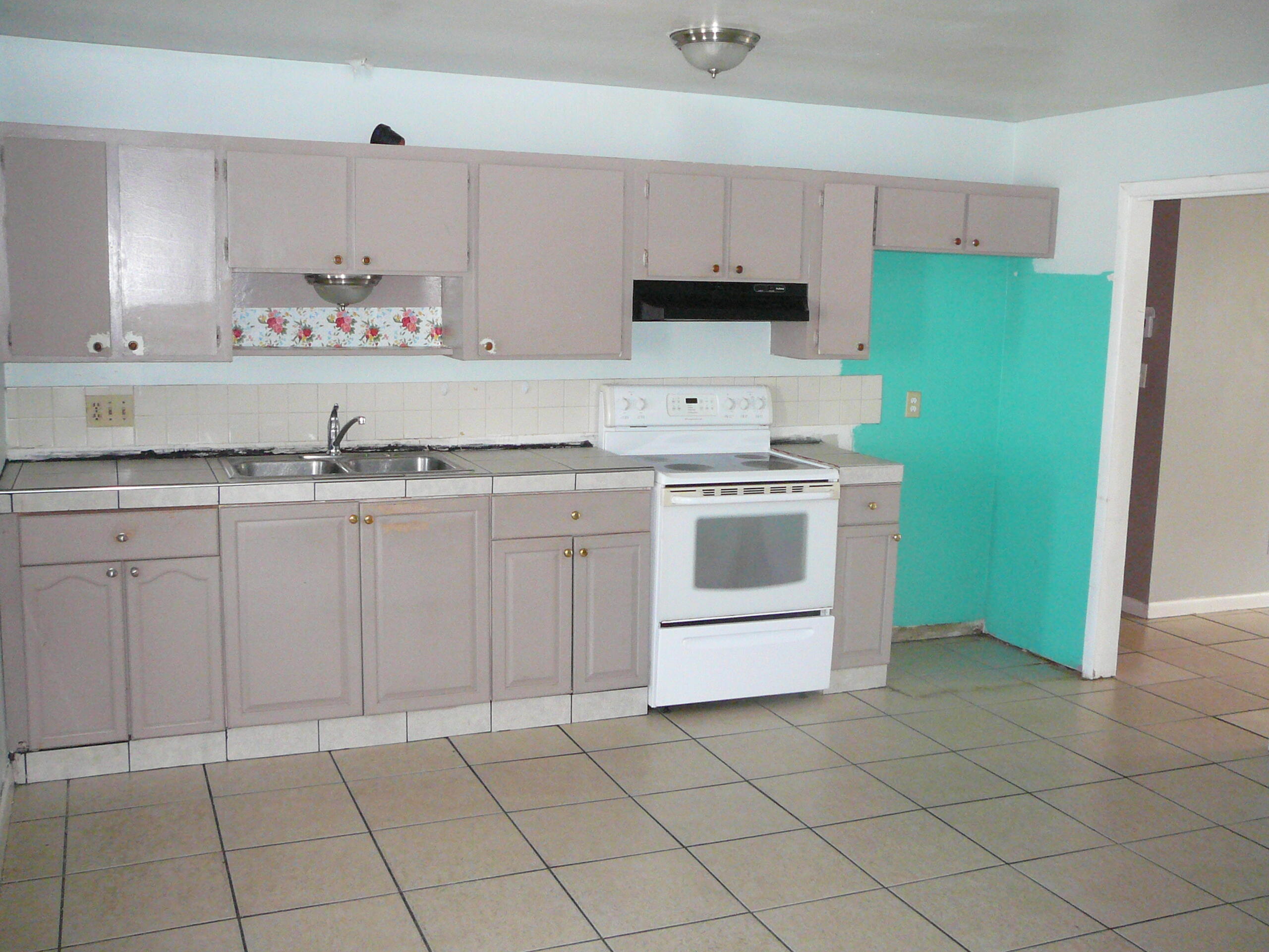 MARAVILLA GARDENS SUBDIVISION UNIT 1 - Residential Income