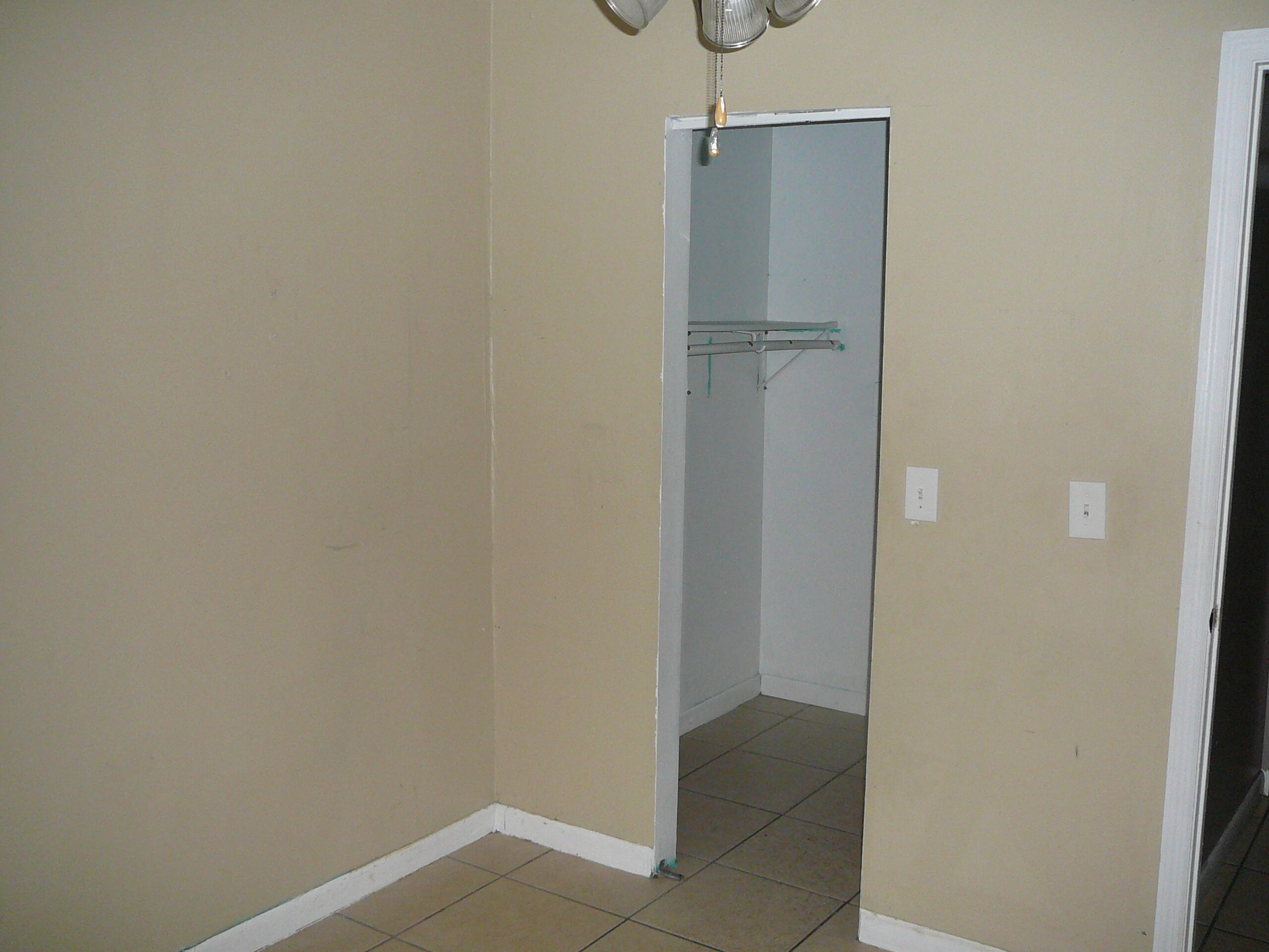 MARAVILLA GARDENS SUBDIVISION UNIT 1 - Residential Income