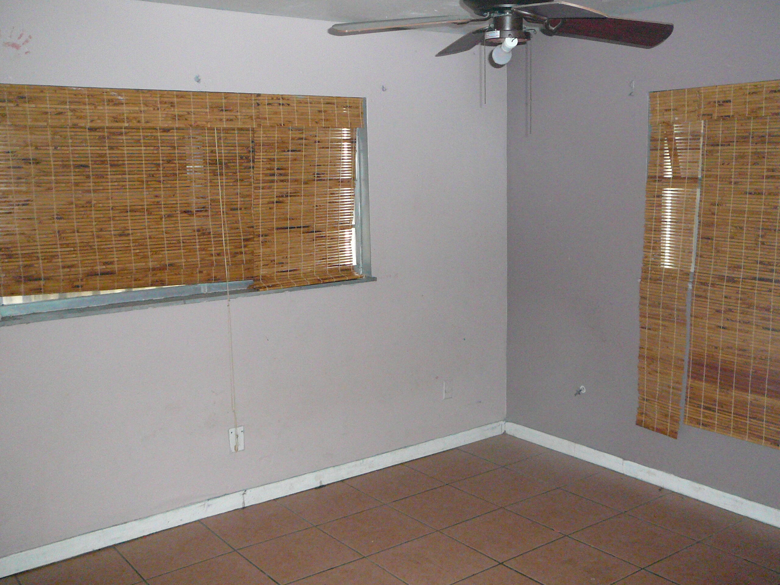 MARAVILLA GARDENS SUBDIVISION UNIT 1 - Residential Income