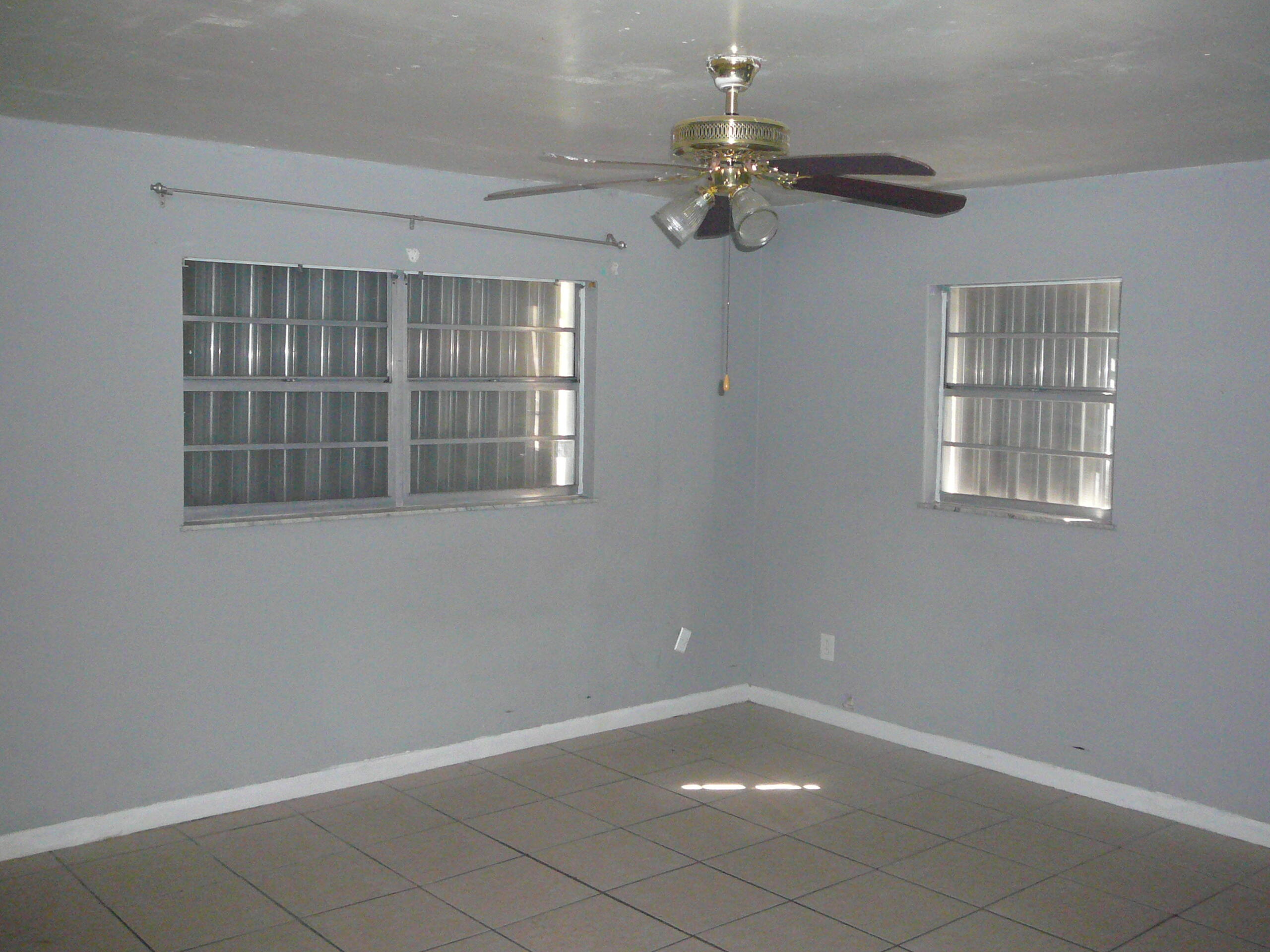 MARAVILLA GARDENS SUBDIVISION UNIT 1 - Residential Income