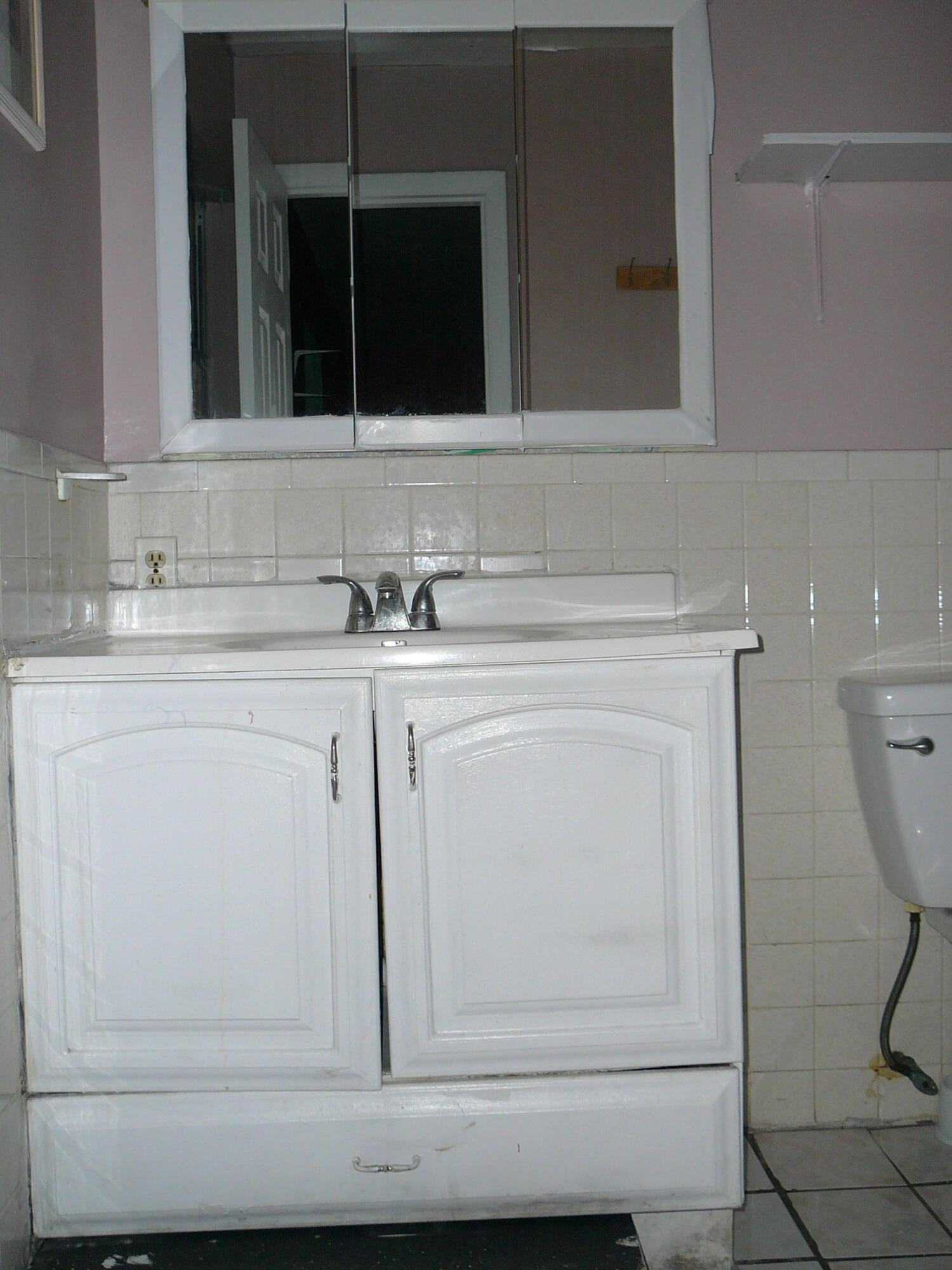 MARAVILLA GARDENS SUBDIVISION UNIT 1 - Residential Income