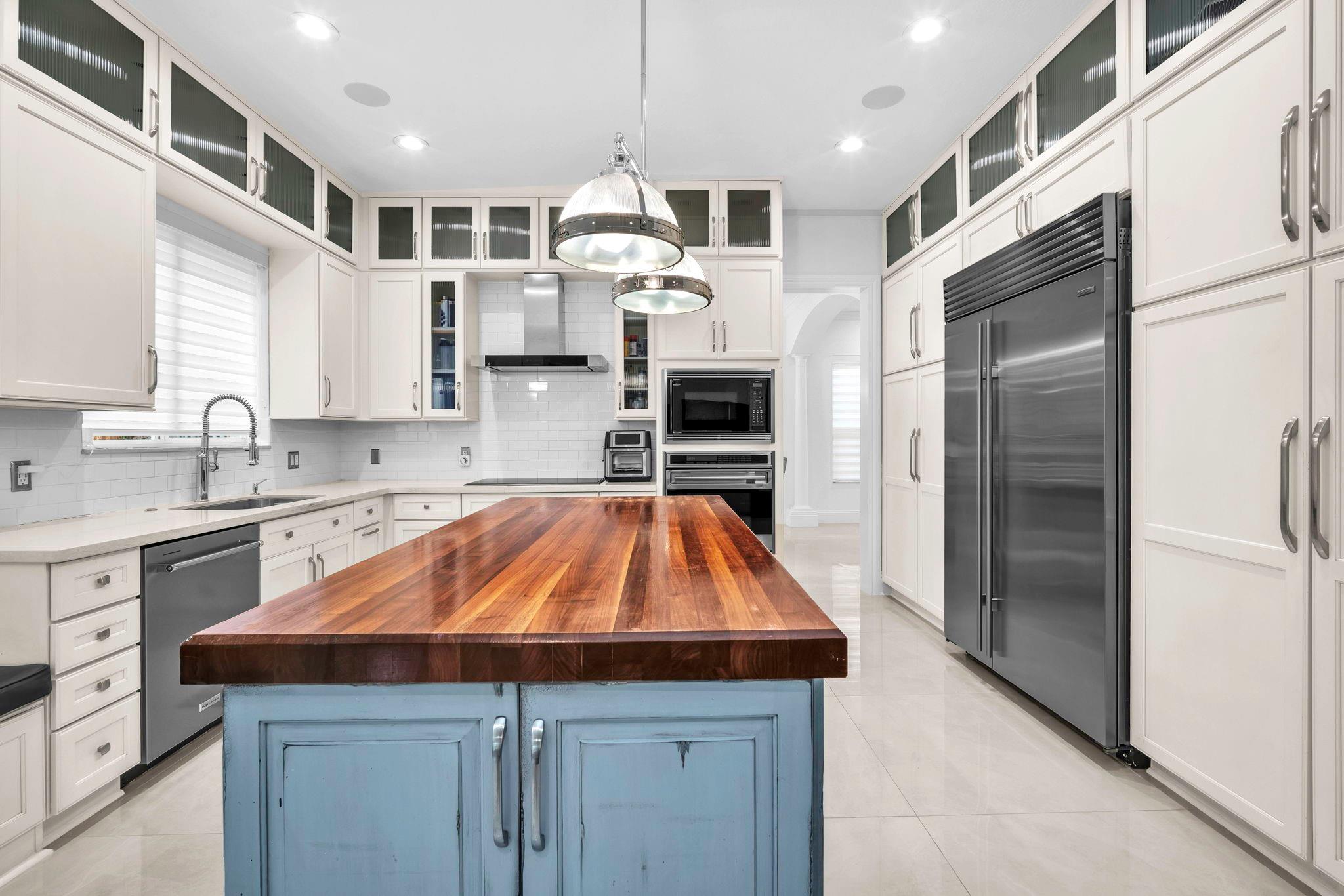 21062 Bella Vista Cir