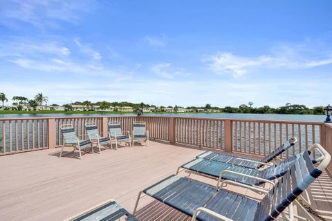 Tiny photo for 2200 Park Lane #Unit 111, Hollywood, FL 33021 (MLS # B26080202)