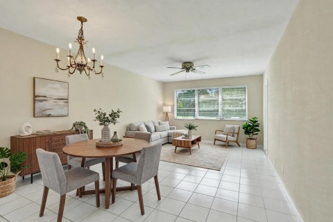 Tiny photo for 2200 Park Lane #Unit 111, Hollywood, FL 33021 (MLS # B26080202)