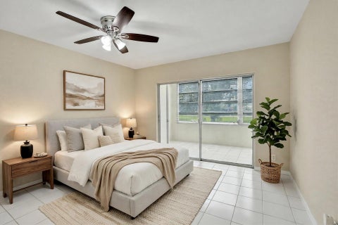 Tiny photo for 2200 Park Lane #Unit 111, Hollywood, FL 33021 (MLS # B26080202)