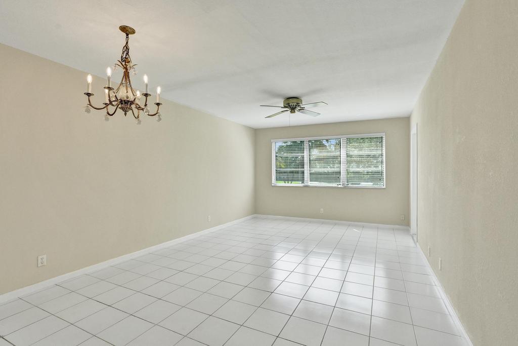 2200 Park Lane Unit 111