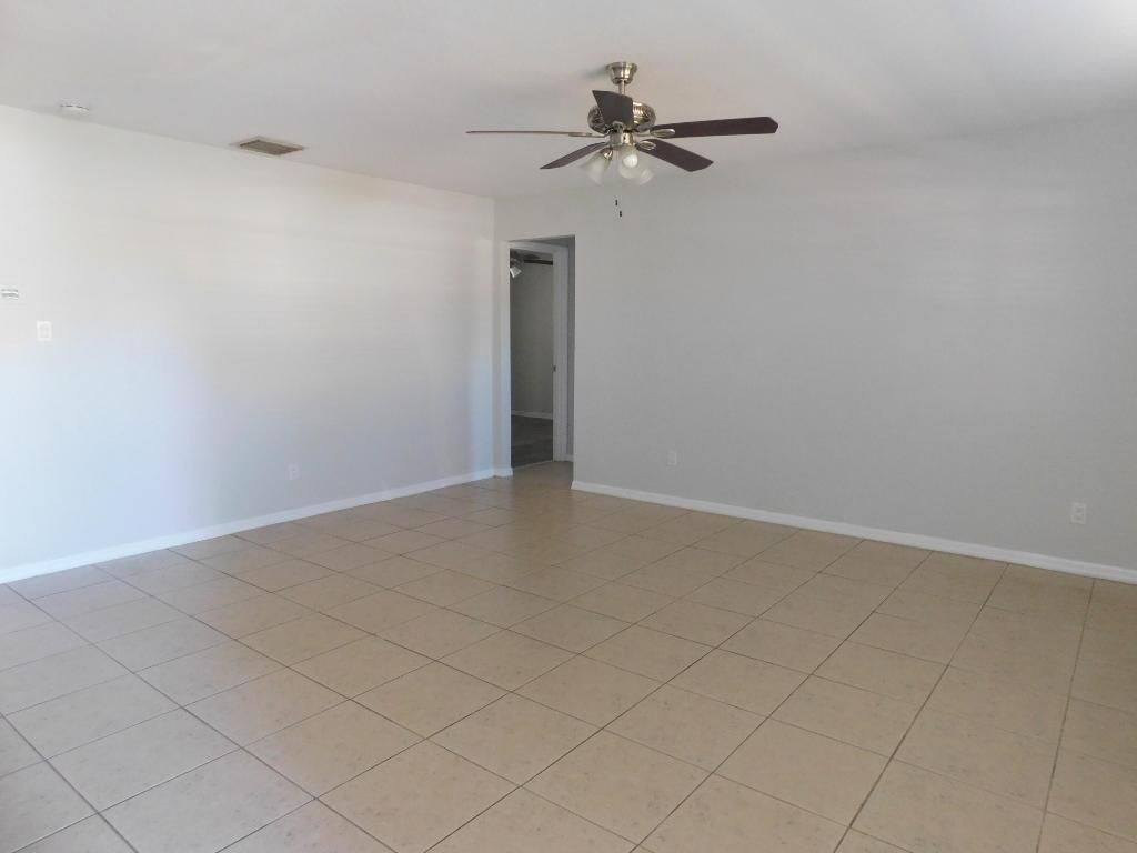Photo of 7507 Ocala Avenue, Fort Pierce, FL 34951 (MLS # R10943985)