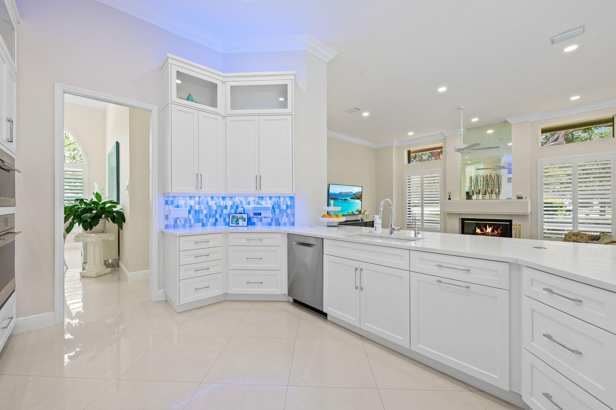 PARKLAND LAKES - Residential
