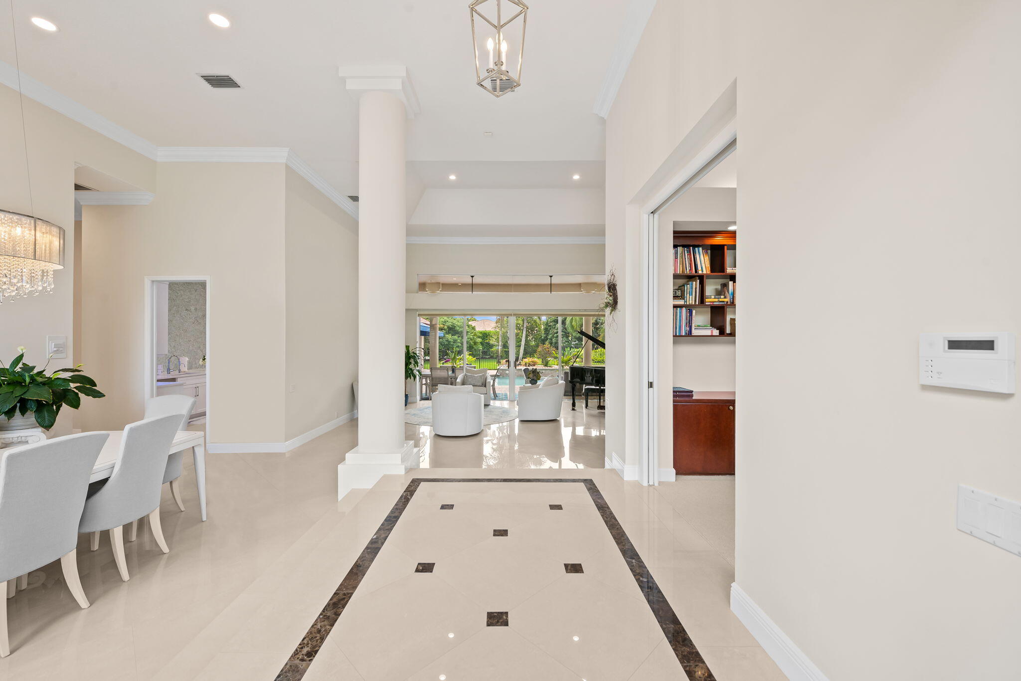 PARKLAND LAKES - Residential