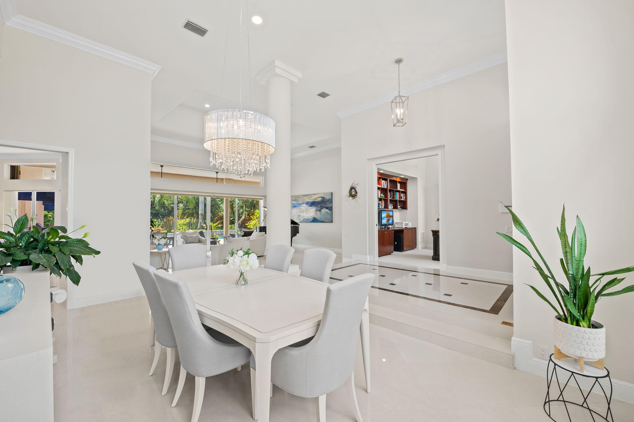 PARKLAND LAKES - Residential