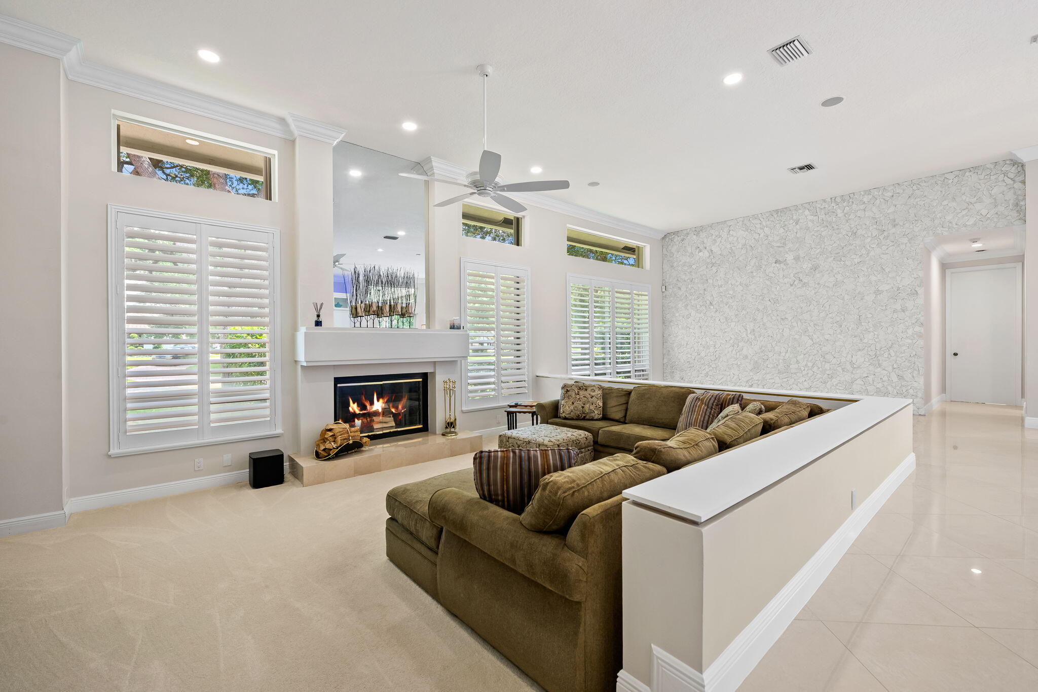 PARKLAND LAKES - Residential